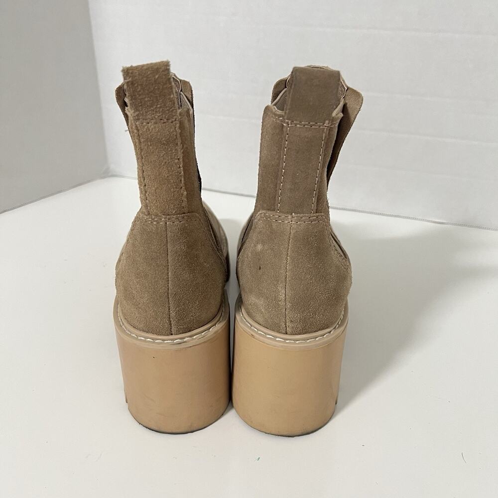 Dolce Vita Halina Suede Lug Sole Ankle Boots Women’s Size 8 Tan Chelsea Booties - Picture 5 of 11